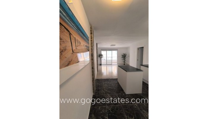 Te koop - Appartement - Appartement op de middelste verdieping - Torrevieja - Torrevieja Centro