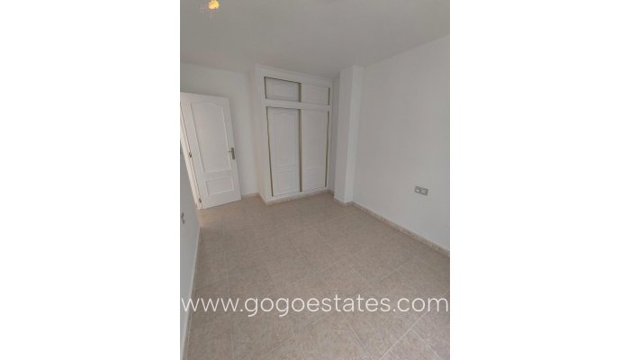 Te koop - Appartement - Appartement op de middelste verdieping - Torrevieja - Torrevieja Centro