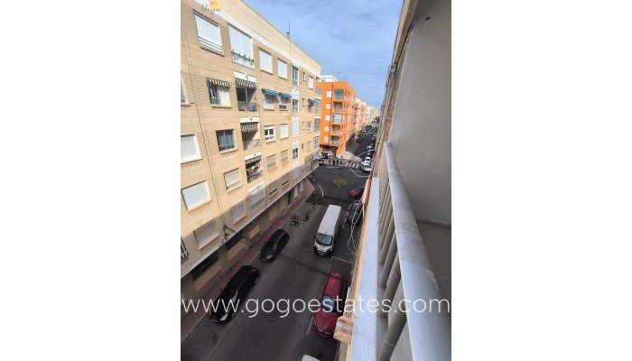 Te koop - Appartement - Appartement op de middelste verdieping - Torrevieja - Torrevieja Centro