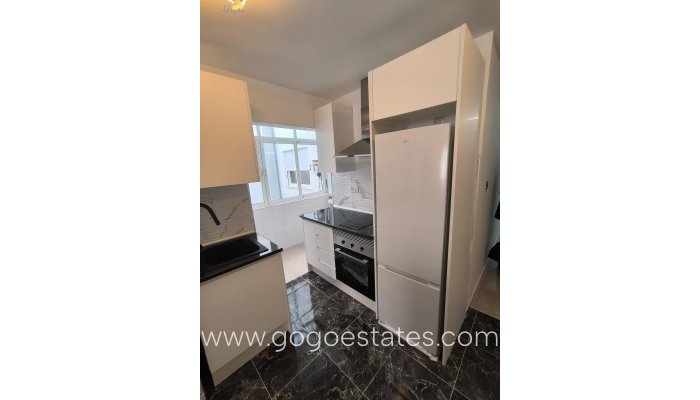 Te koop - Appartement - Appartement op de middelste verdieping - Torrevieja - Torrevieja Centro