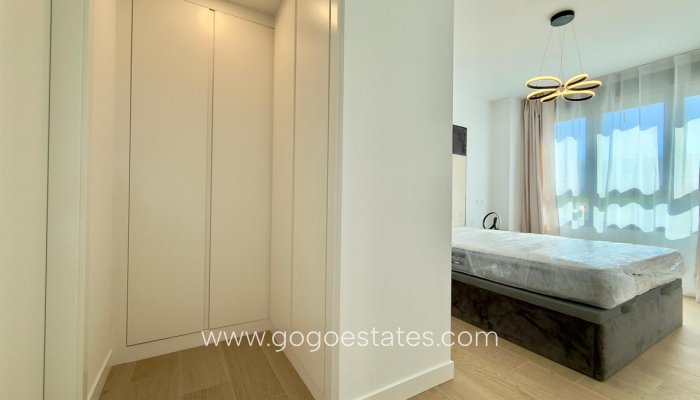 Te koop - Appartement - Appartement op de middelste verdieping - Alicante - Alicante Centro