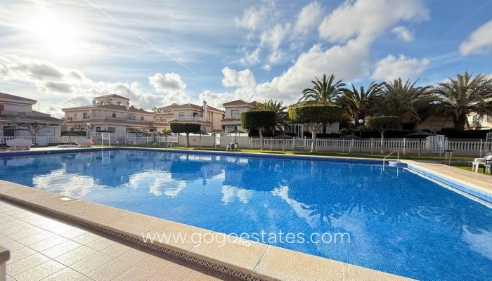 Te koop - Huis - Bungalow - Orihuela - Orihuela Costa