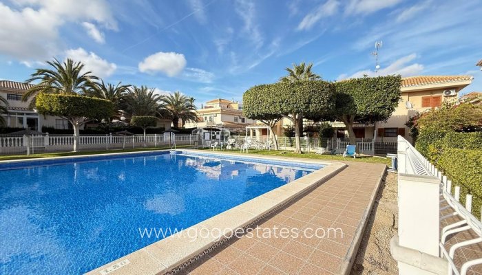 Te koop - Huis - Bungalow - Orihuela - Orihuela Costa
