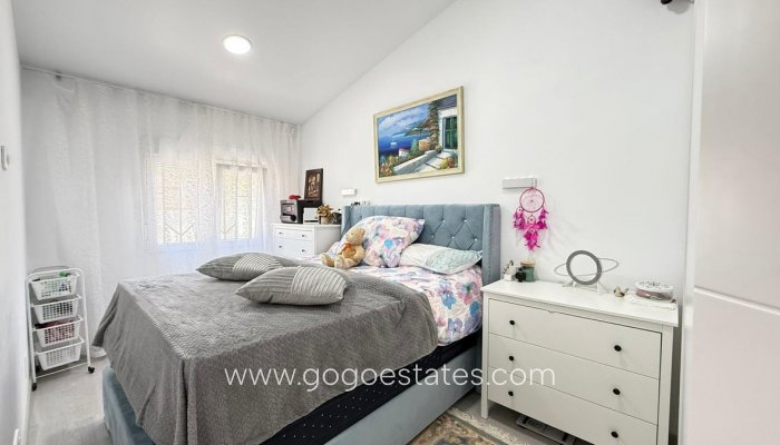 Te koop - Huis - Bungalow - Torrevieja - Torrevieja Centro