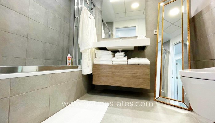 Te koop - Appartement - Appartement op de middelste verdieping - Villajoyosa - Villajoyosa Centro