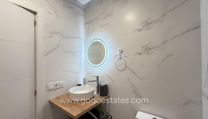 Te koop - Huis - Bungalow - Orihuela - Orihuela Costa