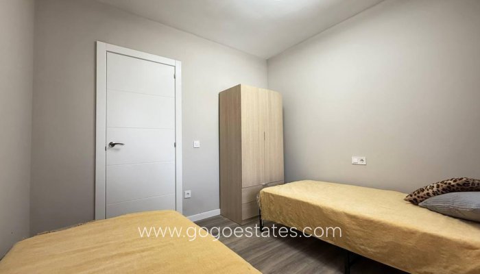 Te koop - Huis - Bungalow - Orihuela - Orihuela Costa