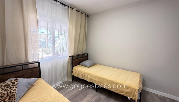 Te koop - Huis - Bungalow - Orihuela - Orihuela Costa
