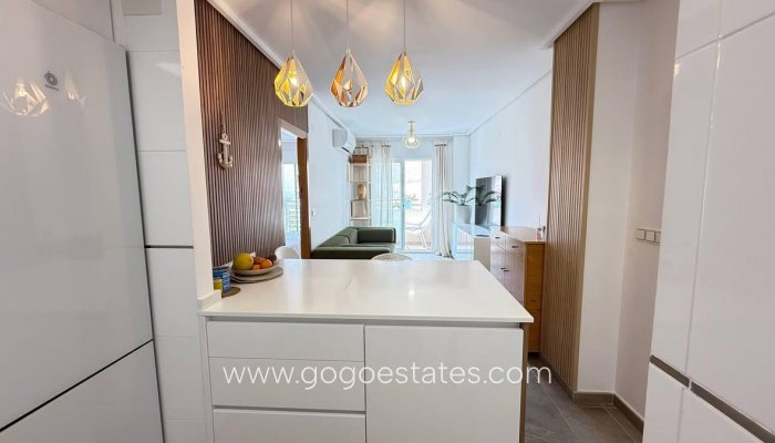 Te koop - Appartement - Appartement op de middelste verdieping - Torrevieja - Torrevieja Centro