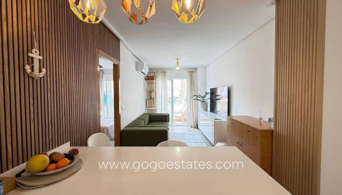 Te koop - Appartement - Appartement op de middelste verdieping - Torrevieja - Torrevieja Centro