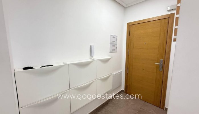 Te koop - Appartement - Appartement op de middelste verdieping - Torrevieja - Torrevieja Centro