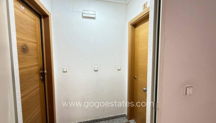 Te koop - Appartement - Appartement op de middelste verdieping - Torrevieja - Torrevieja Centro