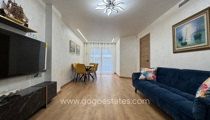 Te koop - Appartement - Appartement op de middelste verdieping - Torrevieja - Torrevieja Centro