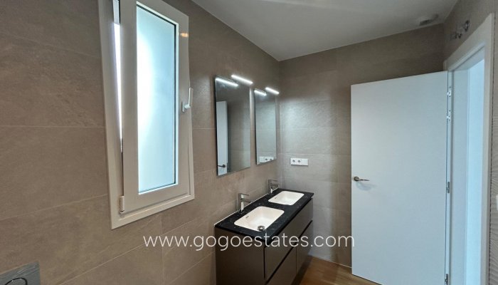 Te koop - Appartement - Appartement op de middelste verdieping - Benidorm - Benidorm Centro