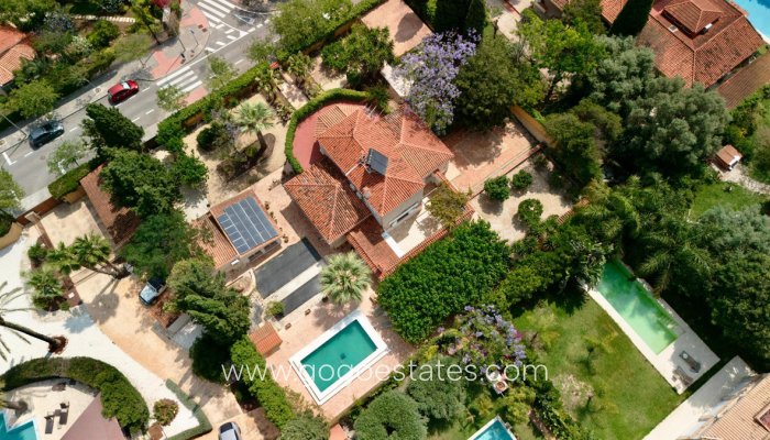 Te koop - Huis - Vrijstaande Villa - Alicante - Alicante Centro