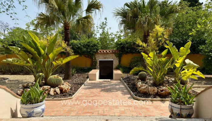 Te koop - Huis - Vrijstaande Villa - Alicante - Alicante Centro