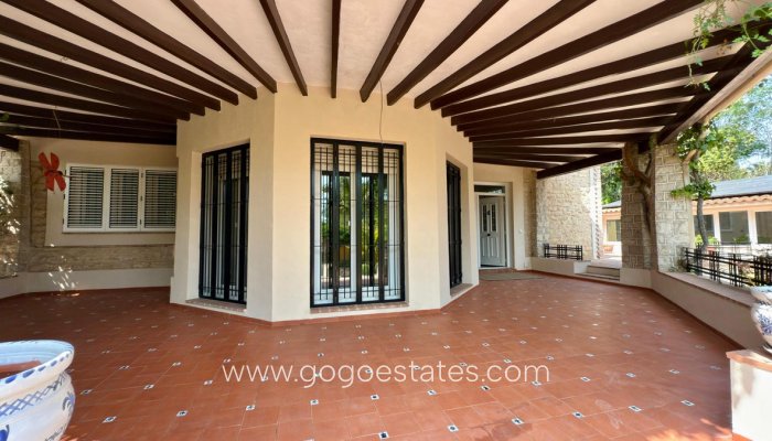 Te koop - Huis - Vrijstaande Villa - Alicante - Alicante Centro