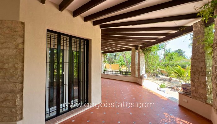 Te koop - Huis - Vrijstaande Villa - Alicante - Alicante Centro