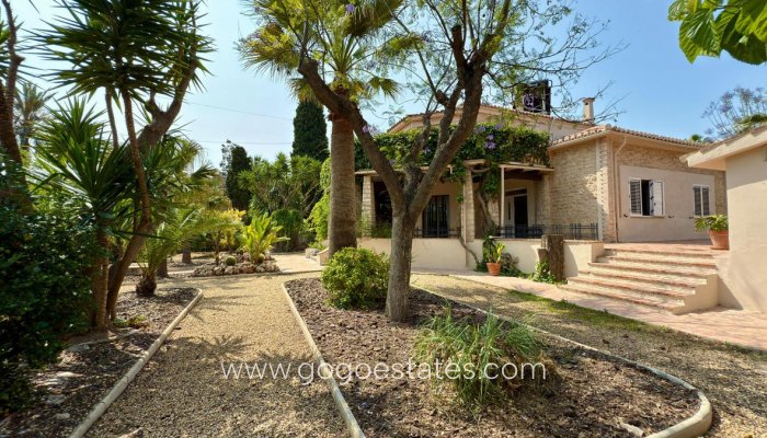 Te koop - Huis - Vrijstaande Villa - Alicante - Alicante Centro