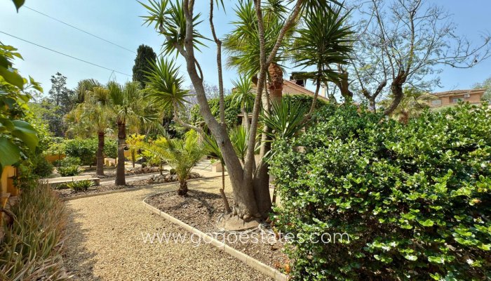 Te koop - Huis - Vrijstaande Villa - Alicante - Alicante Centro