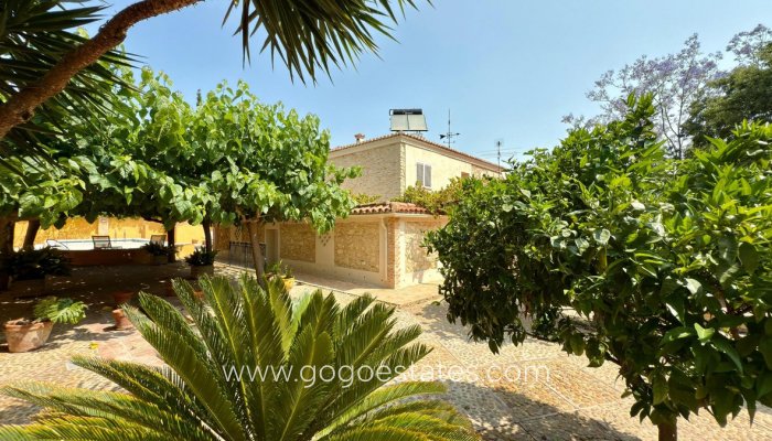 Te koop - Huis - Vrijstaande Villa - Alicante - Alicante Centro