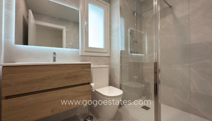 Te koop - Huis - Stadswoning - Finestrat