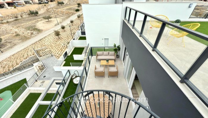 Te koop - Huis - Stadswoning - Finestrat