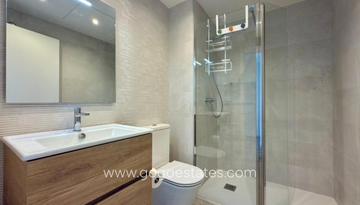 Te koop - Huis - Stadswoning - Finestrat