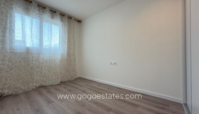 Te koop - Huis - Stadswoning - Finestrat