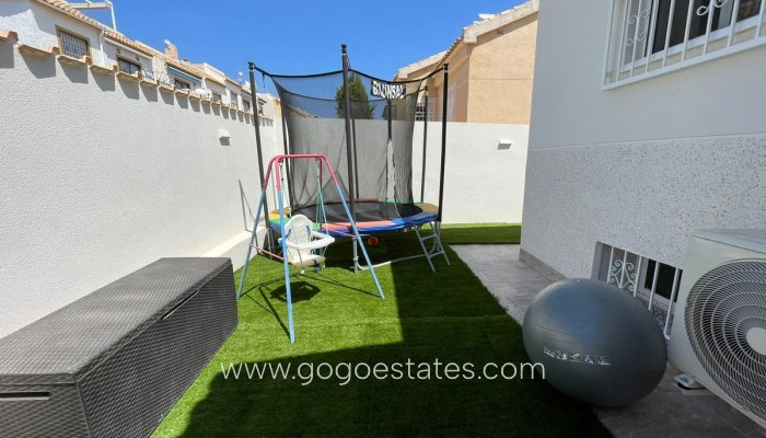 Te koop - Huis - Bungalow - Orihuela - Orihuela Costa