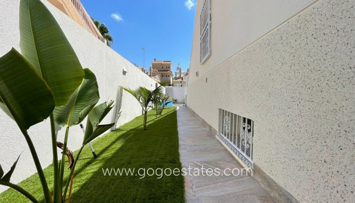 Te koop - Huis - Bungalow - Orihuela - Orihuela Costa