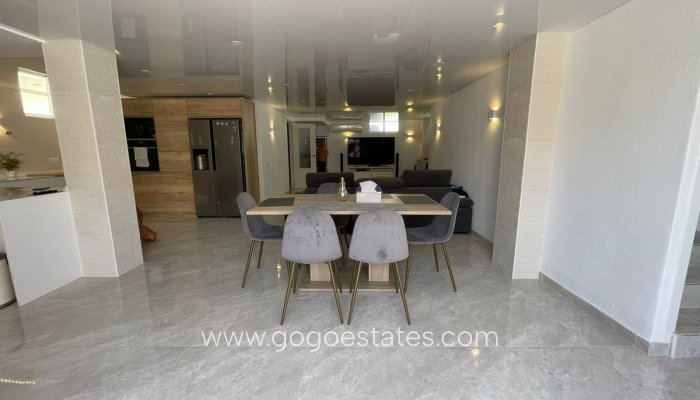 Te koop - Huis - Bungalow - Orihuela - Orihuela Costa