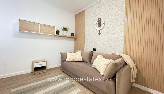 Te koop - Appartement - Appartement op de middelste verdieping - Torrevieja - Torrevieja Centro