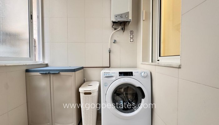 Te koop - Appartement - Appartement op de middelste verdieping - Torrevieja - Torrevieja Centro