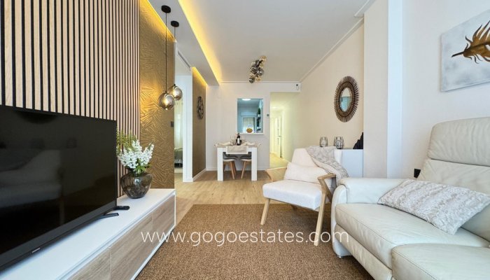 Te koop - Appartement - Appartement op de middelste verdieping - Torrevieja - Torrevieja Centro