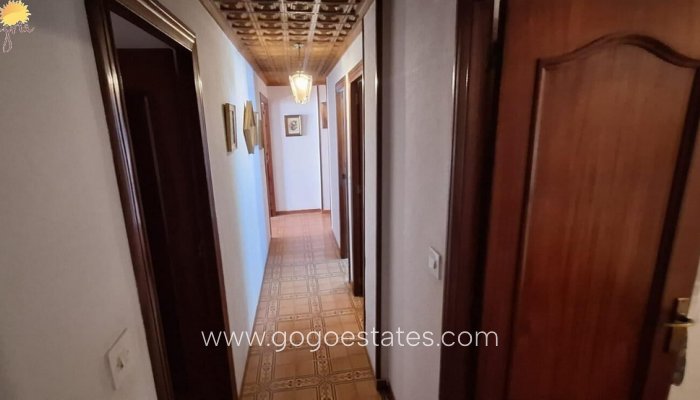 Resale - Apartment - Middle Floor Apartment - Torrevieja - Torrevieja Centro