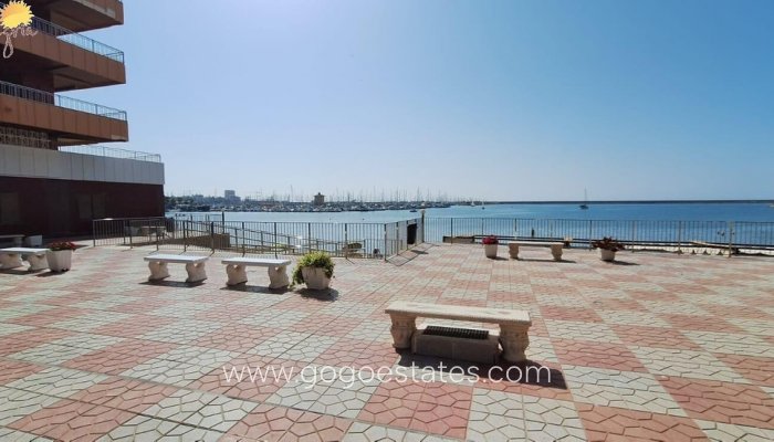 Resale - Apartment - Middle Floor Apartment - Torrevieja - Torrevieja Centro