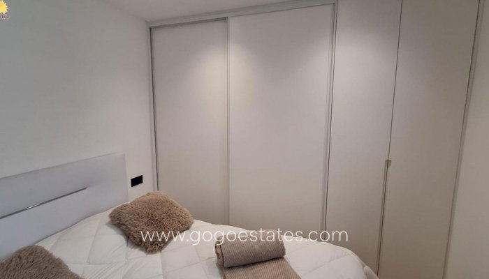 Te koop - Appartement - Appartement op de middelste verdieping - Torrevieja - Torrevieja Centro