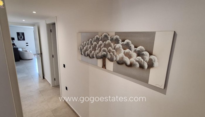 Te koop - Appartement - Appartement op de middelste verdieping - Torrevieja - Torrevieja Centro