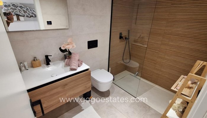 Te koop - Appartement - Appartement op de middelste verdieping - Torrevieja - Torrevieja Centro