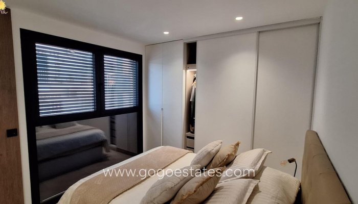 Te koop - Appartement - Appartement op de middelste verdieping - Torrevieja - Torrevieja Centro