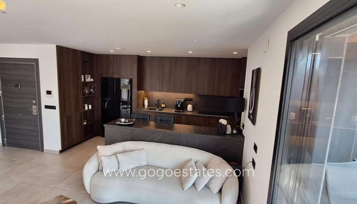 Te koop - Appartement - Appartement op de middelste verdieping - Torrevieja - Torrevieja Centro