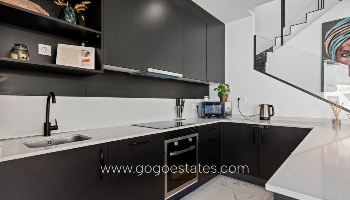 Te koop - Huis - Vrijstaande Villa - Los Montesinos - Los Montesinos Centro