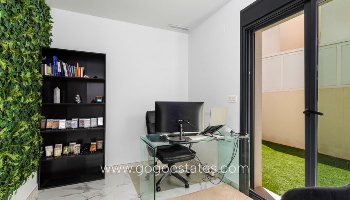 Te koop - Huis - Vrijstaande Villa - Los Montesinos - Los Montesinos Centro