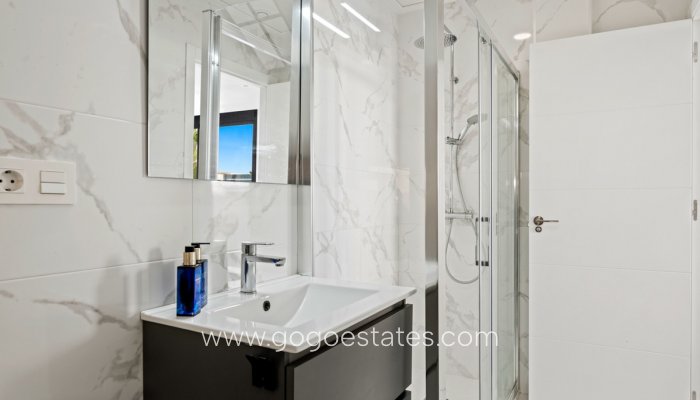 Te koop - Huis - Vrijstaande Villa - Los Montesinos - Los Montesinos Centro