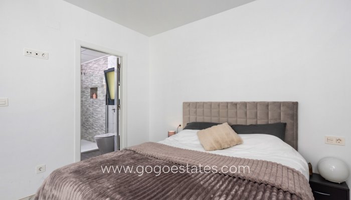 Te koop - Huis - Vrijstaande Villa - Los Montesinos - Los Montesinos Centro