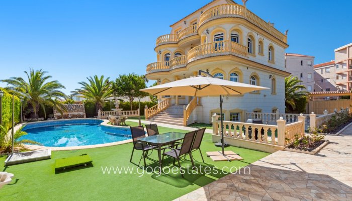 Te koop - Huis - Vrijstaande Villa - Orihuela - Playa Flamenca