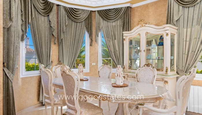 Te koop - Huis - Vrijstaande Villa - Orihuela - Playa Flamenca