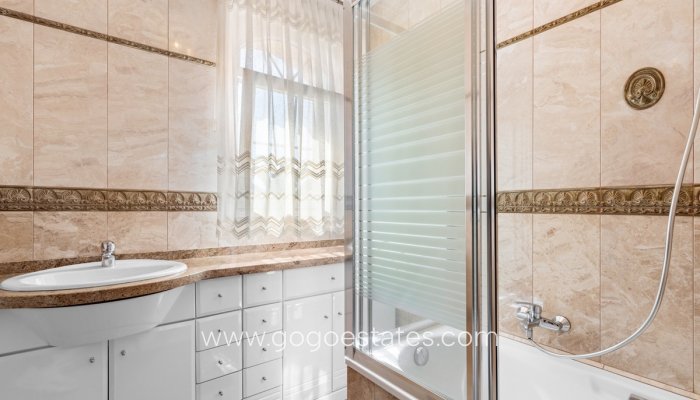 Te koop - Huis - Vrijstaande Villa - Orihuela - Playa Flamenca