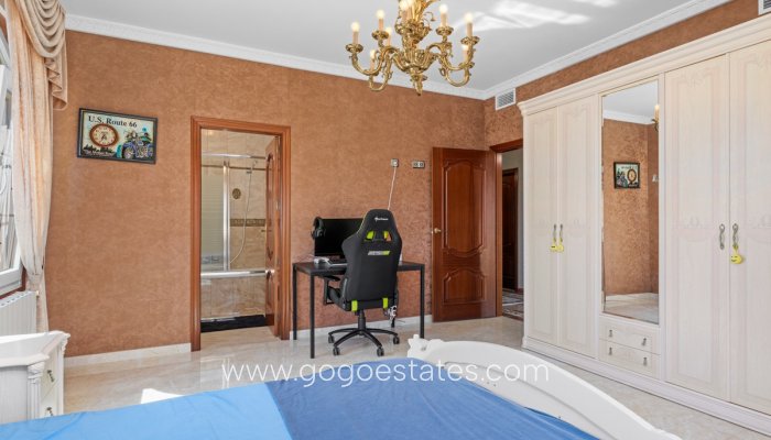 Te koop - Huis - Vrijstaande Villa - Orihuela - Playa Flamenca